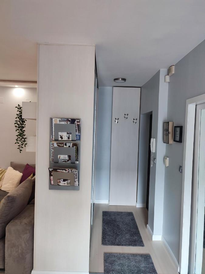 Center Danube Street Apartment Novi Sad Buitenkant foto